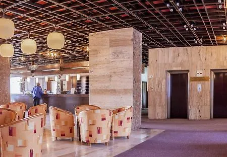 Sorea Hutnik Ii. Szálloda 2*