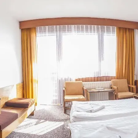 Sorea Hutnik Ii. 2*